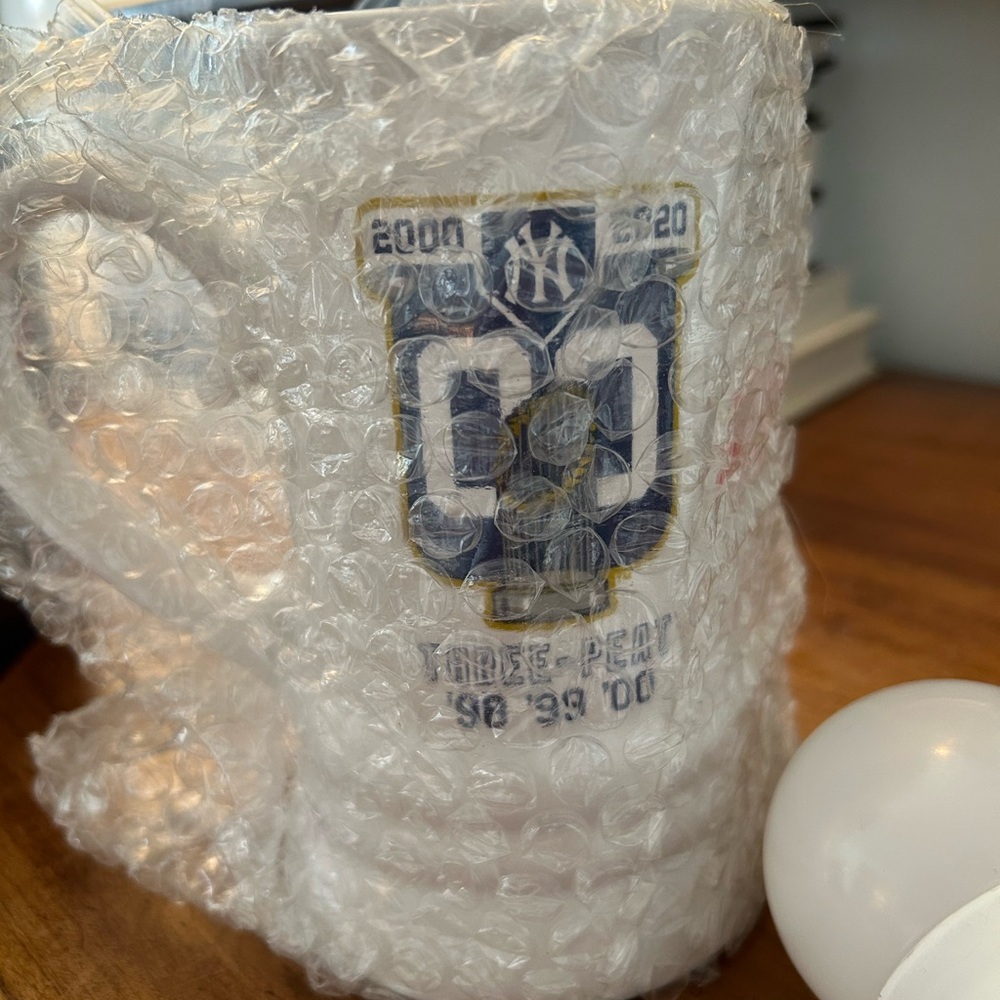 New York Yankees Commemorative Mug